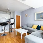 2 Bed With Roof Terrace 10 Min Walk To River Liffey