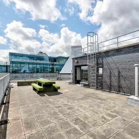 2 Bed With Roof Terrace 10 Min Walk To River Liffey *