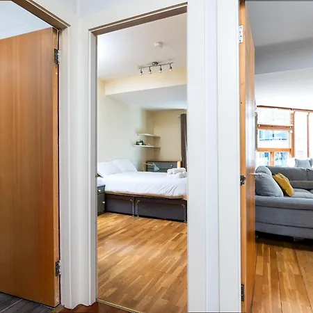 2 Bed With Roof Terrace 10 Min Walk To River Liffey Apartament *