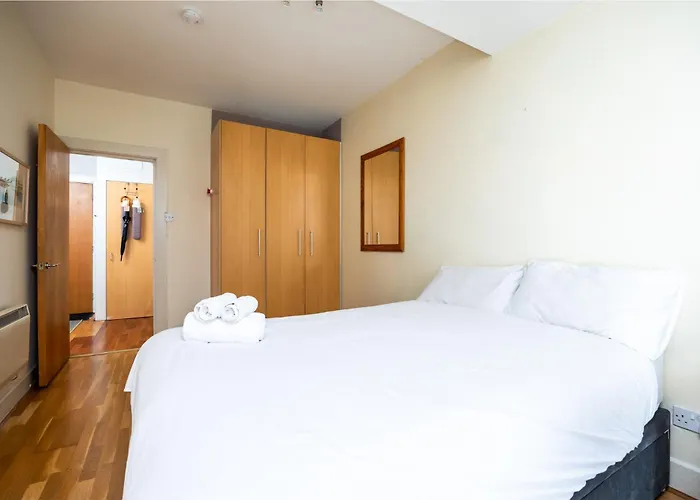 2 Bed With Roof Terrace 10 Min Walk To River Liffey דבלין